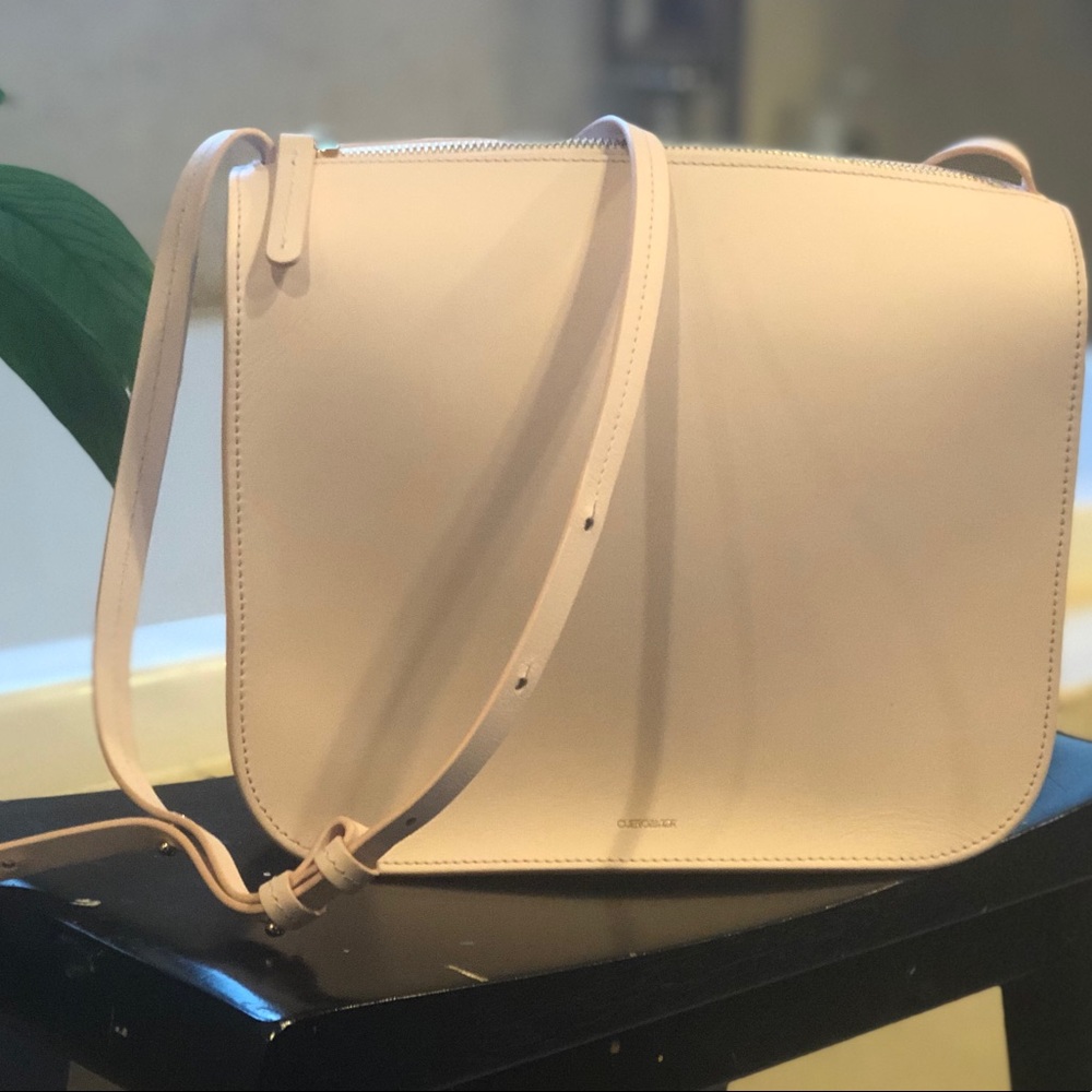 cuero & mor top zipper handbag